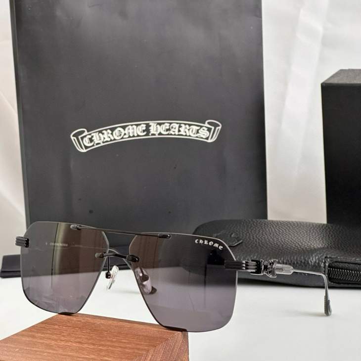 Picture of Chrome Hearts Sunglasses _SKUfw70121049fw